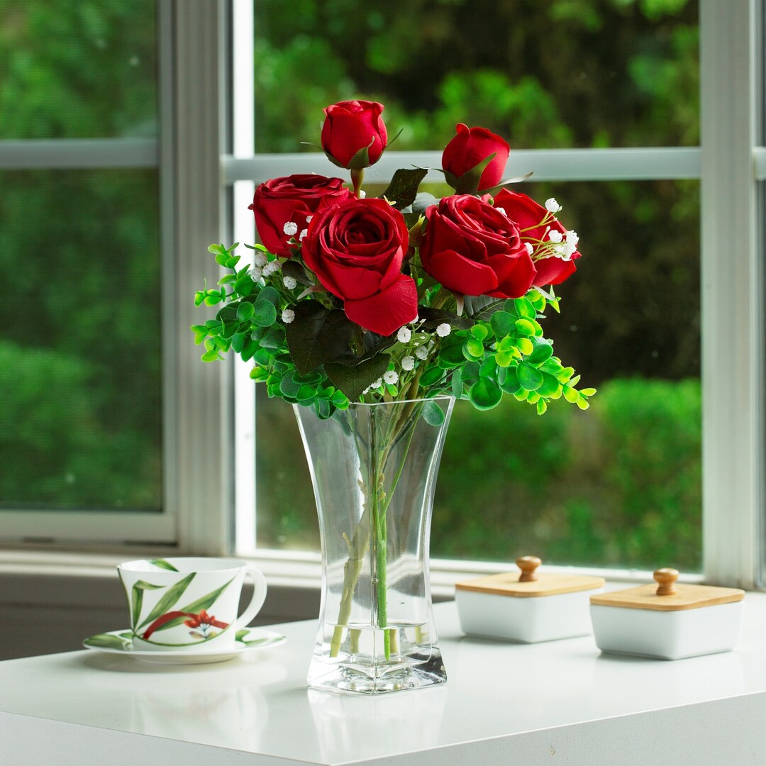 Mixed Artificial Rose Floral Arrangements in Vase, Table Centerpieces for Dining Room, Silk Rose in Glass Vase with Faux Water for Home Deco